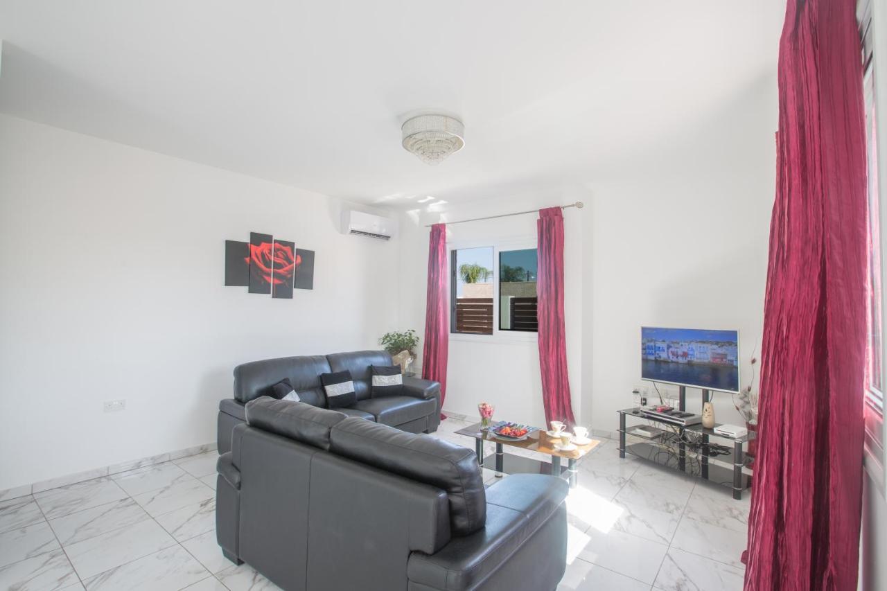 Broadway Villas Protaras Exterior foto