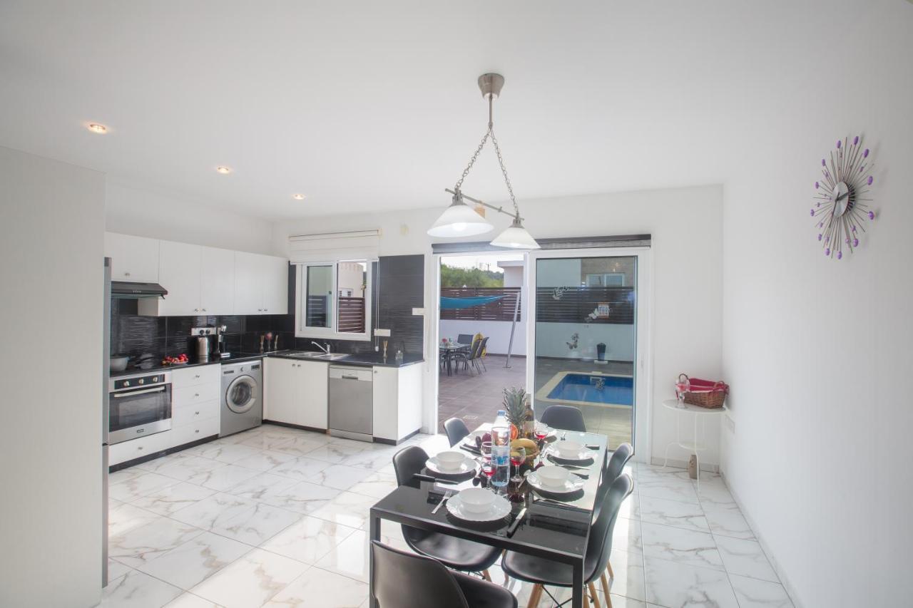 Broadway Villas Protaras Exterior foto